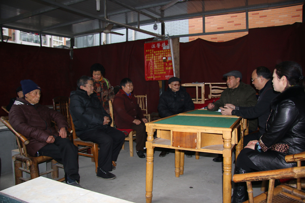 集團(tuán)黨委、工會為退休職工送溫暖